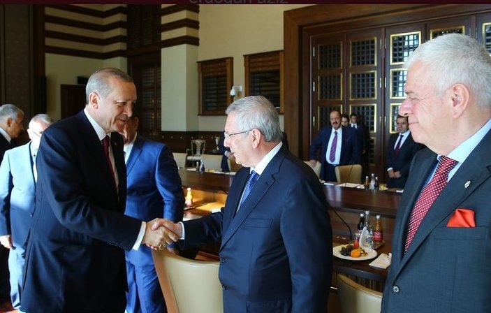 Aziz Yıldırım'dan Erdoğan'a: Sadece siz dik durdunuz