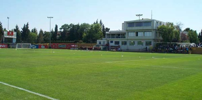 Galatasaray'da hibrit çim harekatı