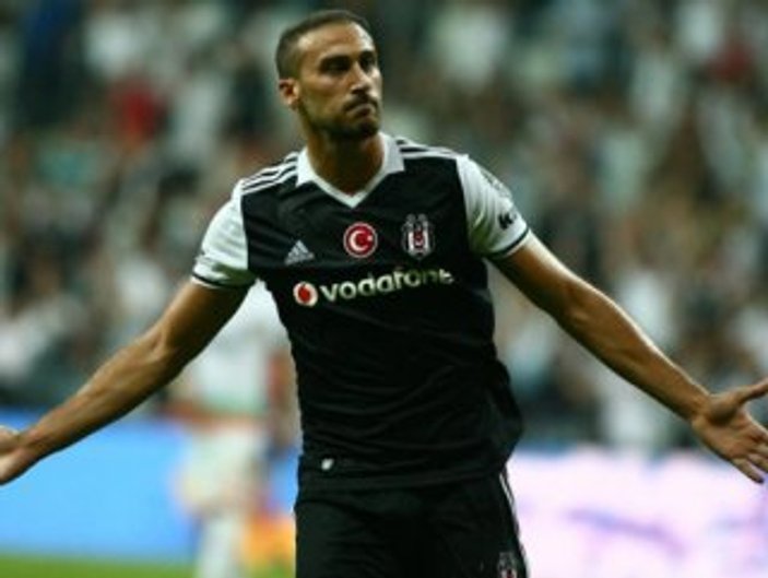 Cenk Tosun: Hocamız soyunma odasında bizi uyardı