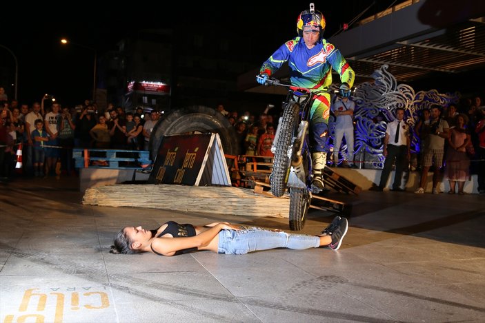 Ünlü motosikletçi Capper Antalya'da gösteri yaptı