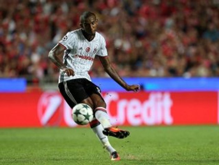 Talisca: Benfica'da üzerime oynadılar