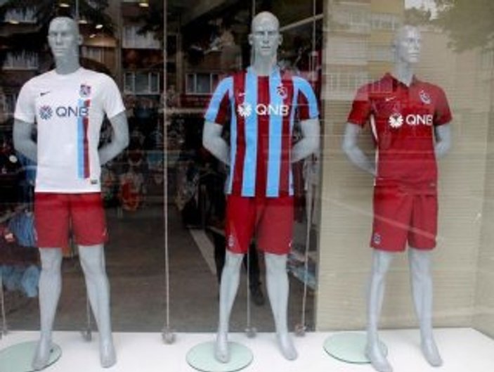 Trabzonspor'un kaç forma satıldığı açıklandı