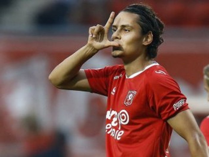 Enes Ünal Ronaldo ve Messi'yi solladı