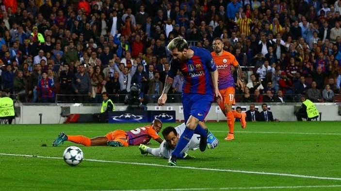 Barcelona-Manchester City maçında Messi şov