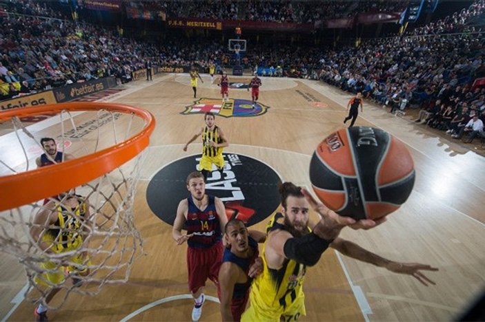 Fenerbahçe potada Barcelona'yı tek sayı farkla devirdi