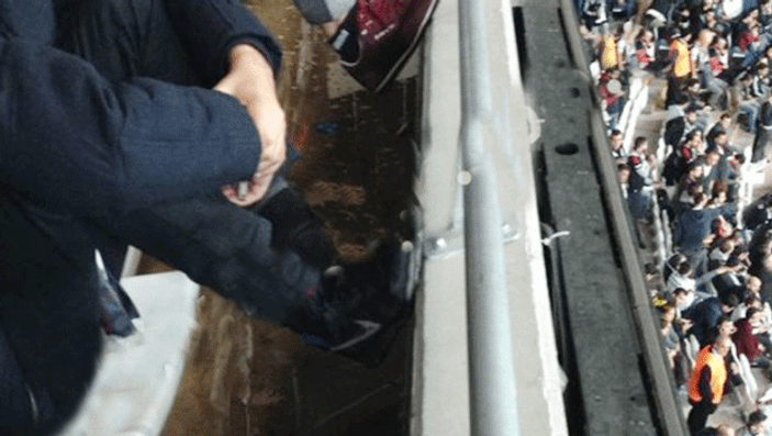 Beşiktaş Arena'da yağmur suyu rezaleti