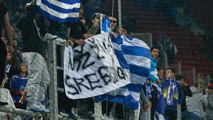 Yunanistan'dan Bosna Hersek'e pankart için özür