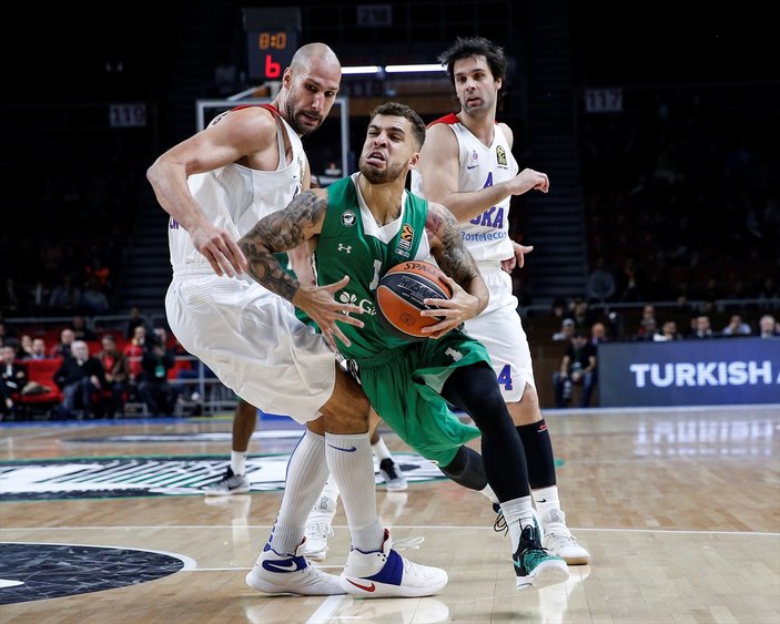 Darüşşafaka Doğuş CSKA'ya ilk mağlubiyeti tattırdı