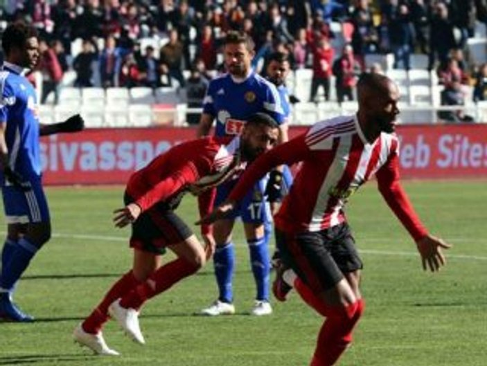 Sivasspor sahasında Eskişehir'i mağlup etti
