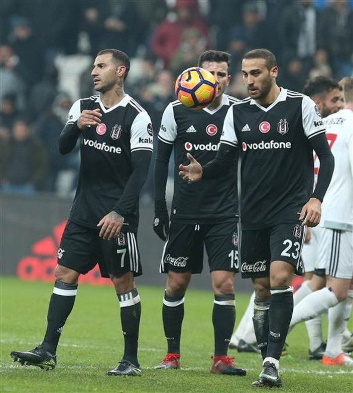 Beşiktaş-Gaziantepspor maçında penaltı gerilimi