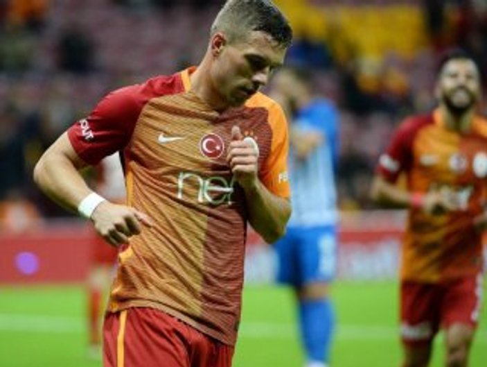 Podolski: Evet transfer teklifi aldım