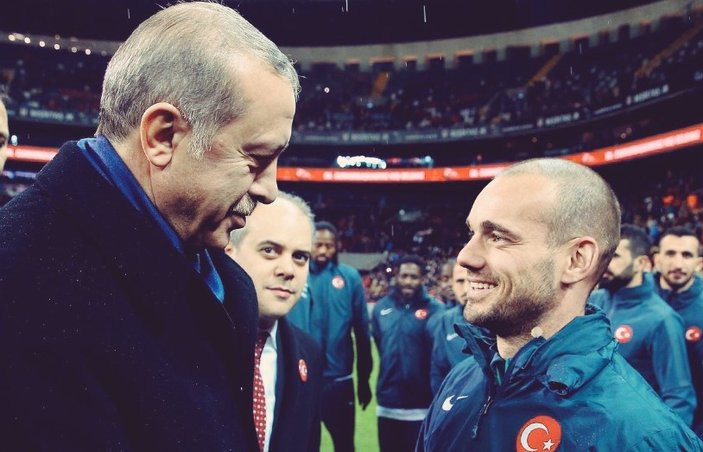 Hikmet Karaman: Sneijder ve Eto'o dış güçlere şamarı vurdu