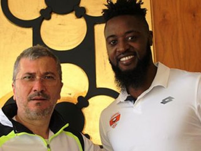 Adanaspor 2 ismi renklerine bağladı