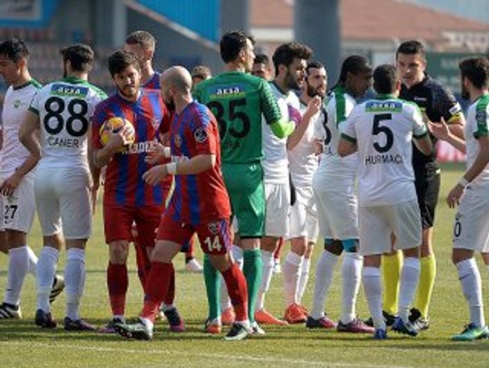 Karabükspor evinde Akhisar'ı tek golle geçti