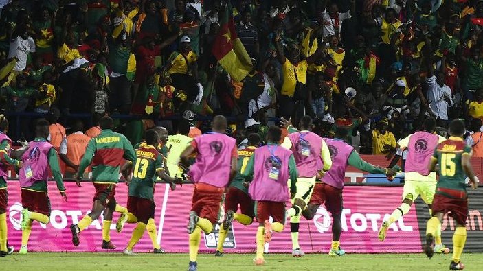 Afrika Uluslar Kupası'nda Kamerun penaltılarla yarı finalde