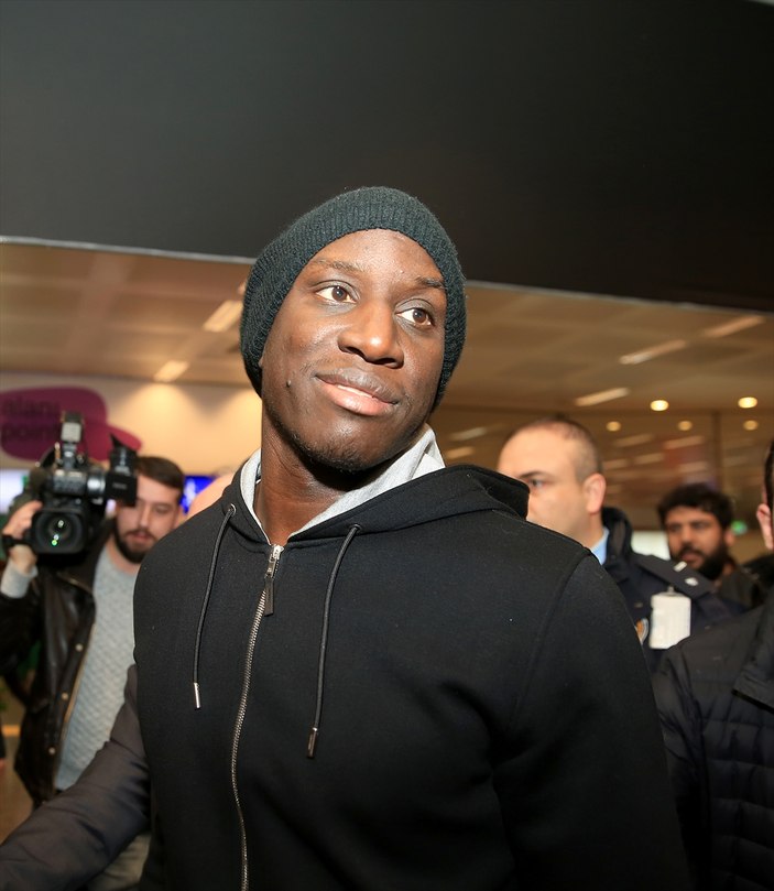 Demba Ba İstanbul'da