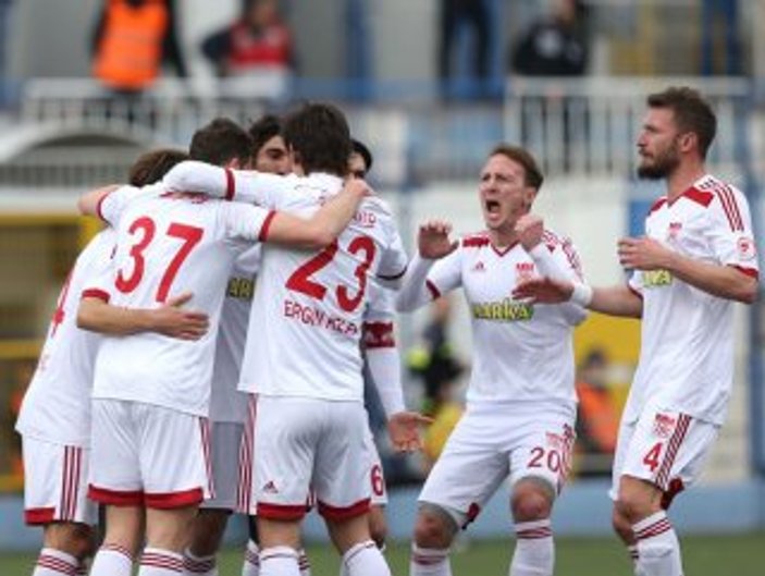 Kupada ilk finalist Sivasspor