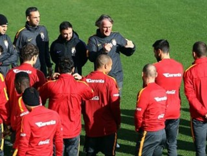 Galatasaray'da 77 saatlik izin krizi