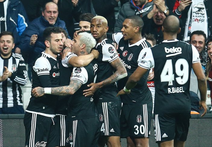 Beşiktaş Akhisar'ı rahat geçti
