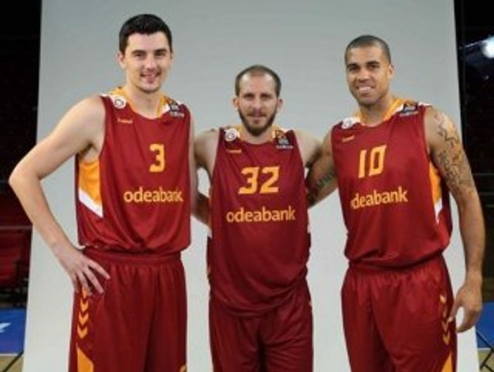 Galatasaray Odeabank'ta 2 yıldız kadro dışı