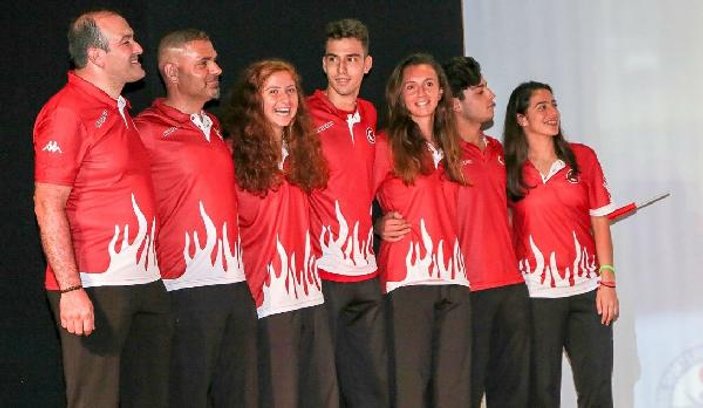 Okyanus Koleji öğrencileri teniste dünya şampiyonu