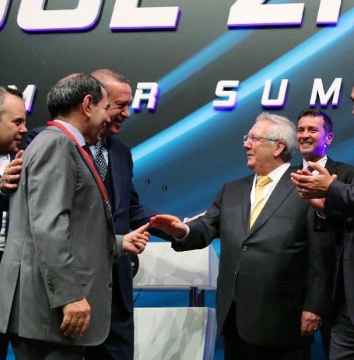 Erdoğan Aziz Yıldırım ile Dursun Özbek'i barıştırdı