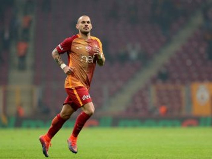 Galatasaray'da Sneijder görüşme odasına