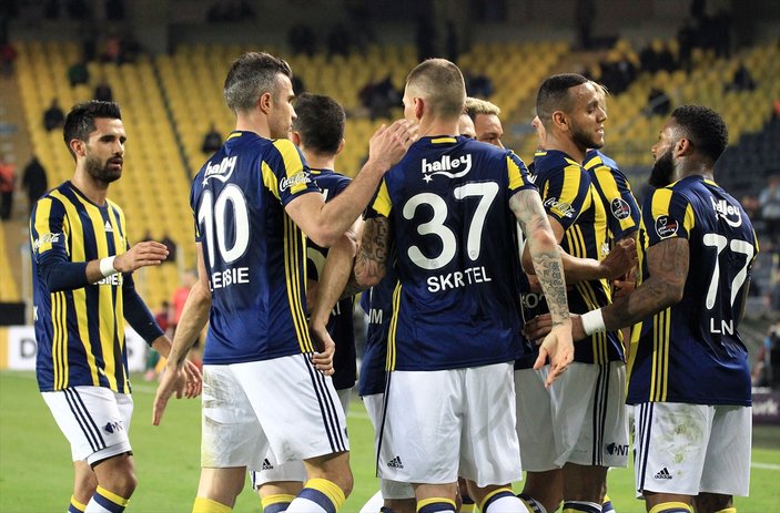 Fenerbahçe Akhisar'ı 3 golle yendi