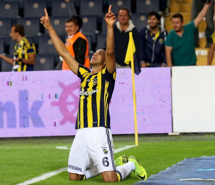 Fenerbahçe Akhisar'ı 3 golle yendi