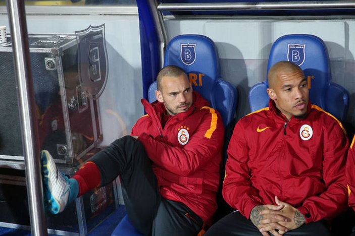 Mehmet Demirkol: Sneijder'i yönetim yedek bırakıyor