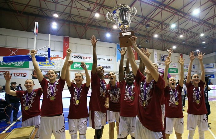 Yakın Doğu Üniversitesi Eurocup şampiyonu