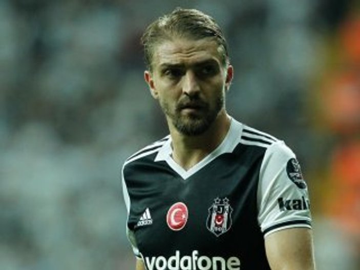 Caner Erkin Lyon maçında forma bekliyor