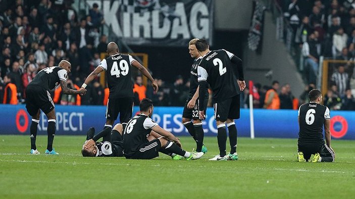 Beşiktaşlı futbolcular gözyaşlarına boğuldu