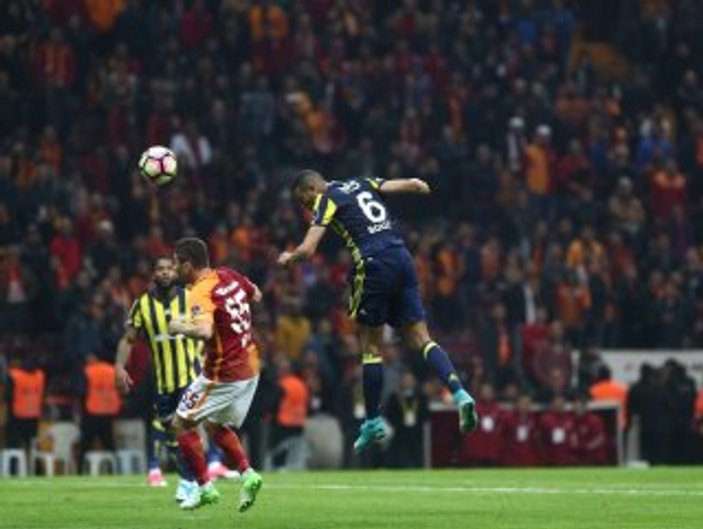 Galatasaray yediği kafa golleriyle 19 puan kaybetti