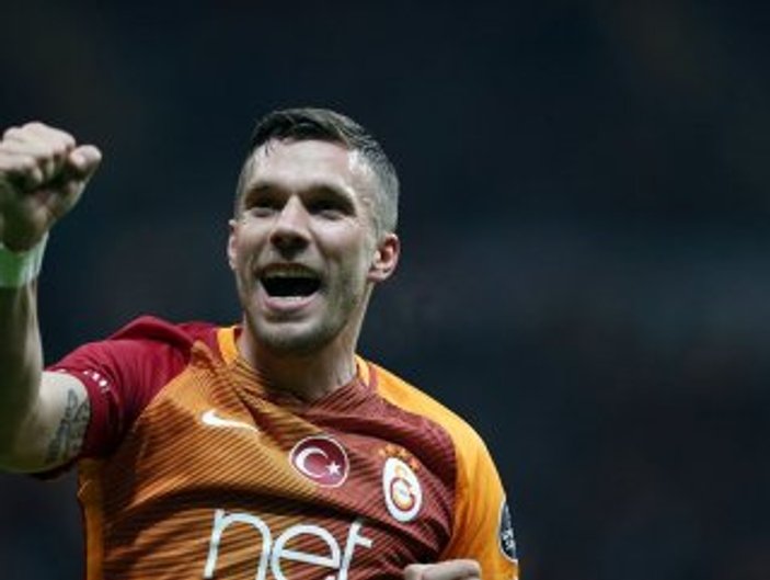 Podolski: Galatasaray'a döneceğim