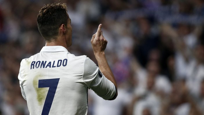 Ronaldo'dan kendisini ıslıklayan taraftarlara mesaj