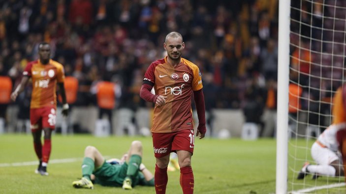 Sneijder'den G.Saray yönetimine: Kararınızı verin