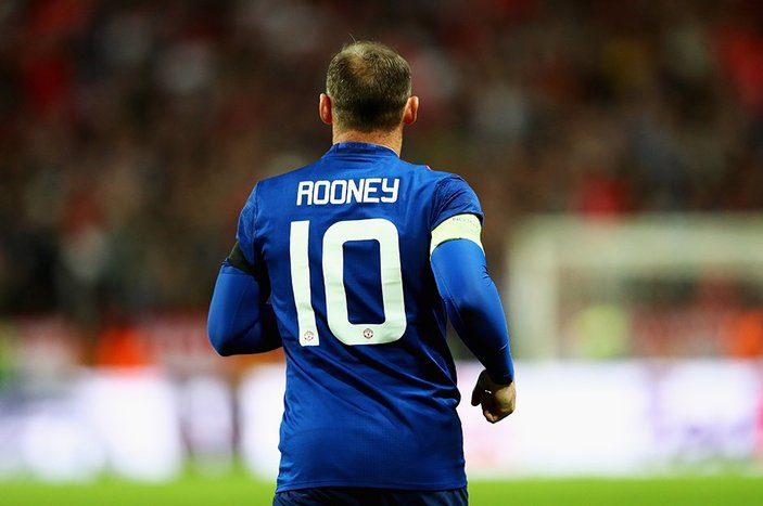 Rooney Everton'a dönüyor