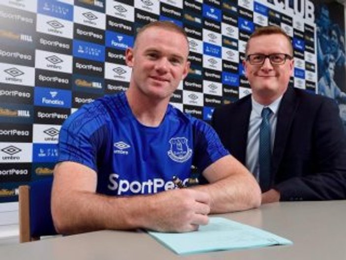 Rooney Everton'a transfer oldu