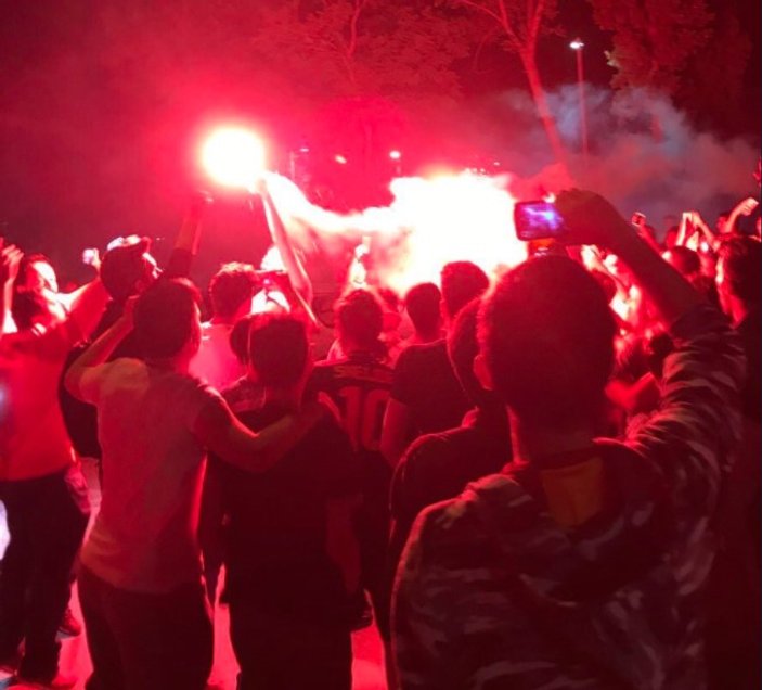 Florya'da Sneijder protestosu
