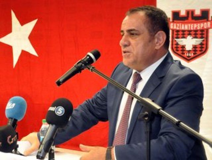 İbrahim Kızıl istifa etti. 