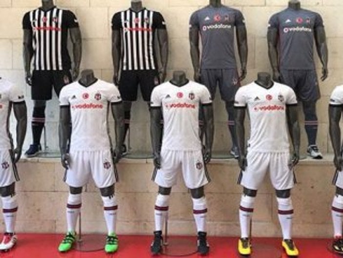 Beşiktaş forma satışında rekor kırdı