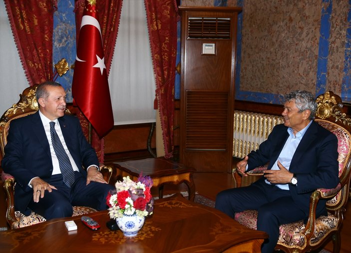 Cumhurbaşkanı Erdoğan Demirören ve Lucescu'yu ağırladı