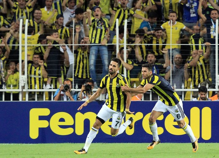 4 gollü maçta Fenerbahçe ile Trabzonspor yenişemedi