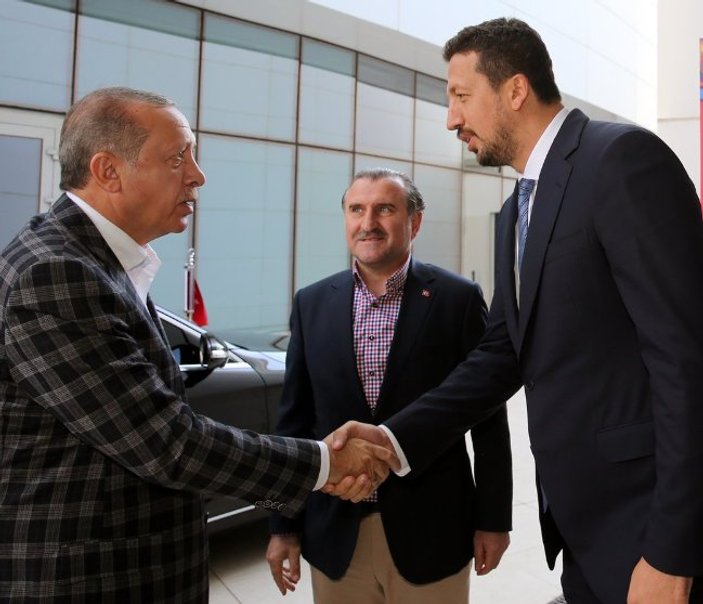 Erdoğan 12 Dev Adam'ı ziyaret etti
