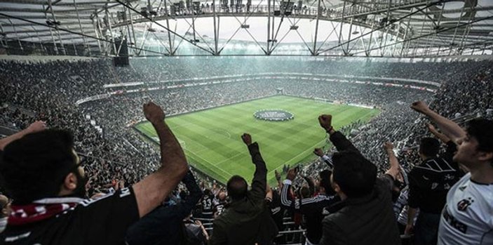 Beşiktaş taraftarı Porto maçına akın ediyor