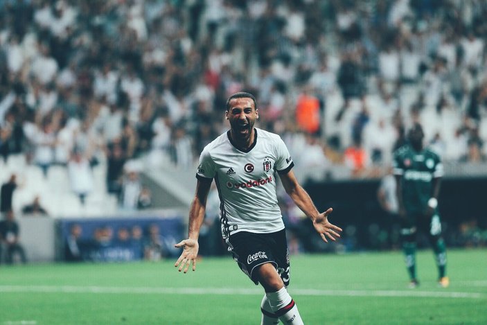 Beşiktaş evinde Konyaspor'u rahat geçti