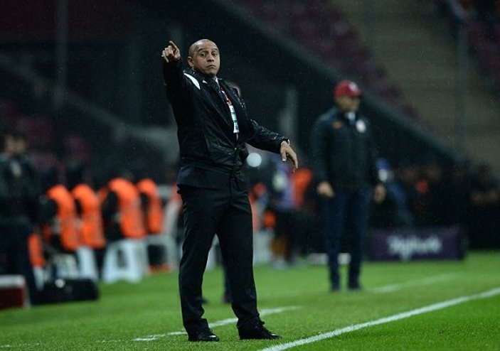 Antalyaspor'da Roberto Carlos sesleri