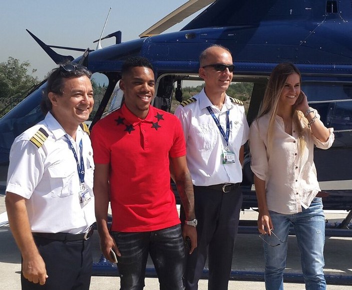 Rodrigues antrenmana helikopterle geldi
