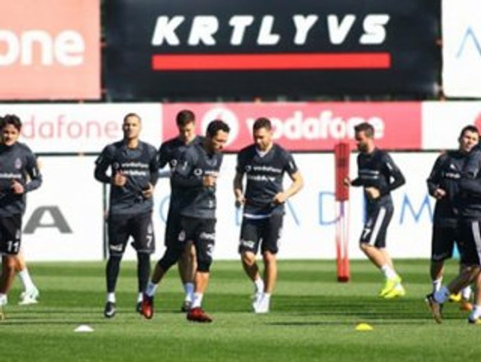 Beşiktaş Başakşakşehir mesaisine başladı